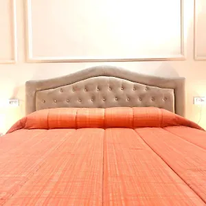 https://appartamento-bilocale-zona-bocconi.italymilanhotels.net